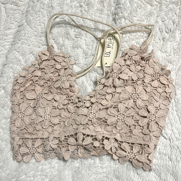 LA MIEL Floral Eyelet Bralette Nude NWT - Picture 1 of 4